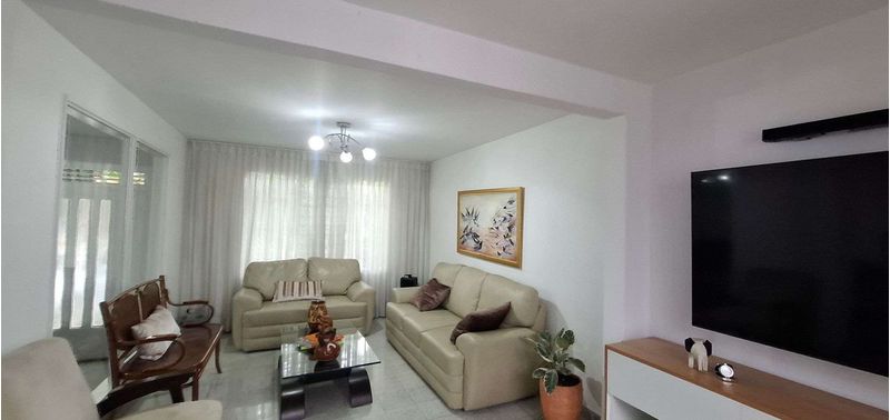 Casa en Venta en Medellín, Simón Bolívar-2