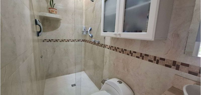 Casa en Venta en Medellín, Simón Bolívar-25