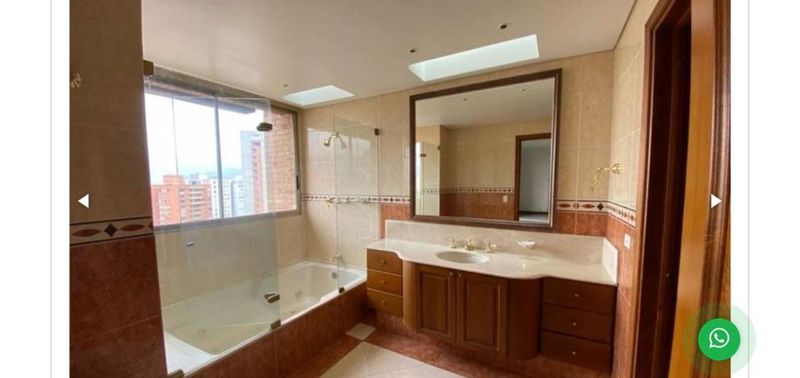 Apartamento en Venta en Medellín, El Poblado-12