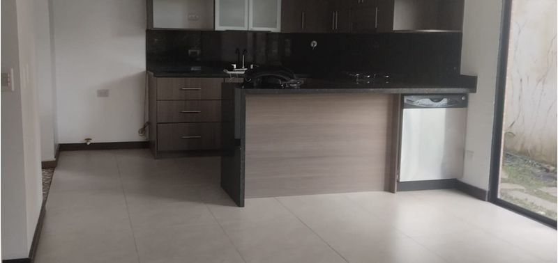 Casa en Venta en La Ceja, La Ceja-1
