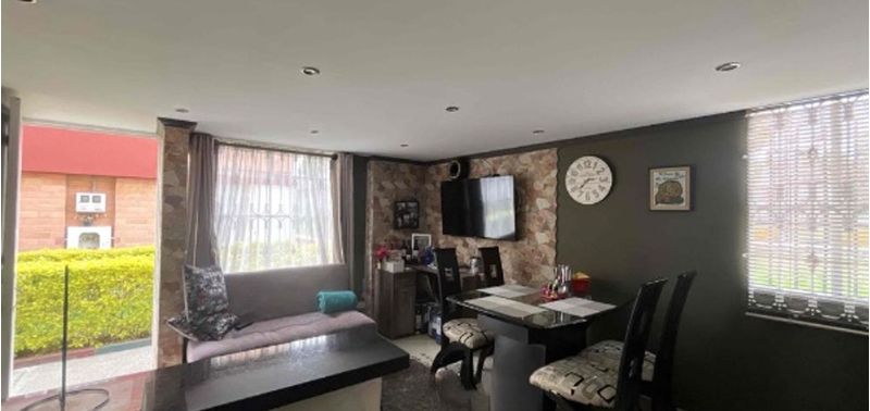 Casa en Venta en Bogotá, D.C., Villas de Granada-0