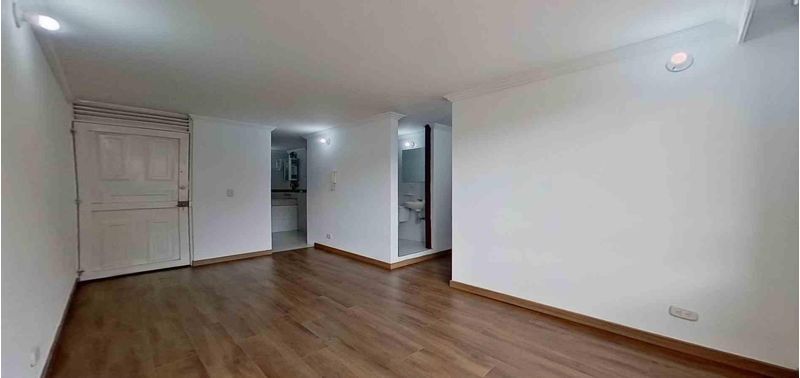Apartamento en Venta en Bogotá, D.C., San Antonio Noroccidental-1