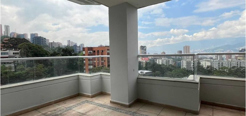 Apartamento en Venta en Medellín, El Poblado-2