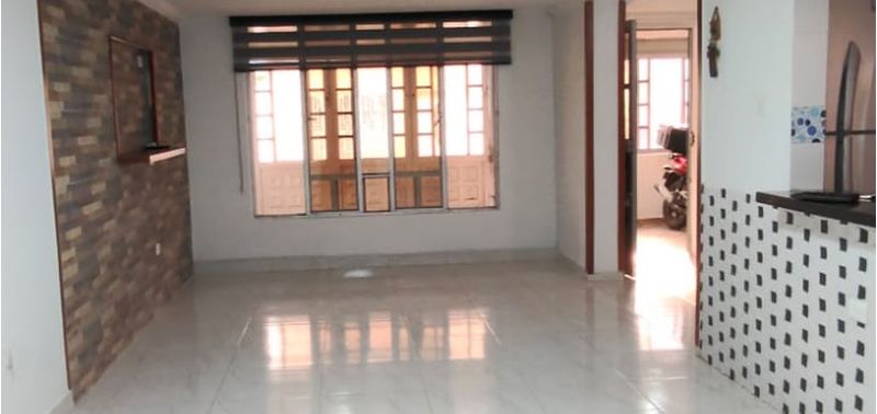 Casa en Venta en Bogotá, D.C., Pastrana-2