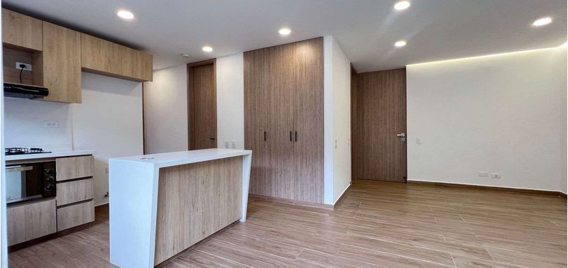 Apartamento en Venta en La Ceja, La Ceja-0