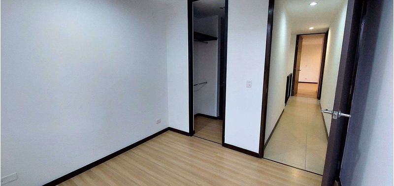 Apartamento en Venta en Medellín, Altos del Poblado-4