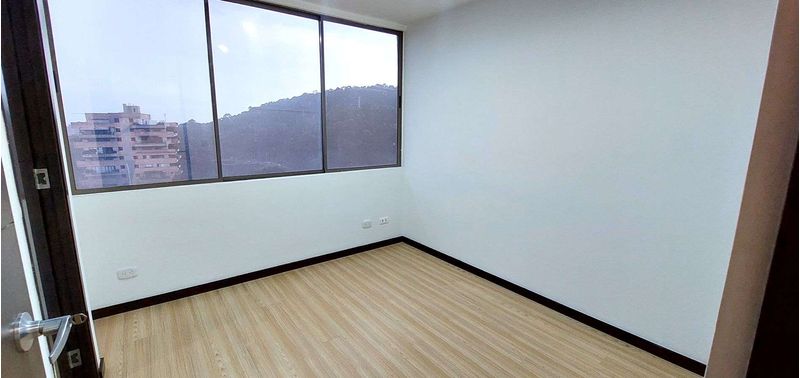 Apartamento en Venta en Medellín, Altos del Poblado-12