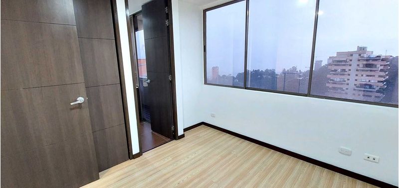 Apartamento en Venta en Medellín, Altos del Poblado-16