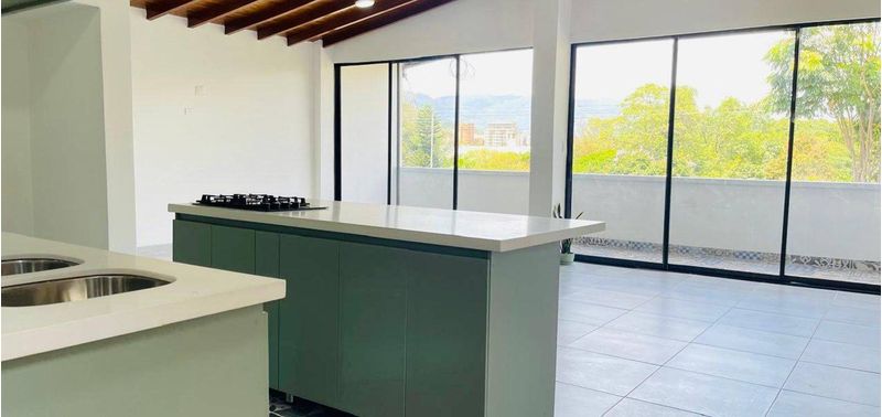 Apartamento en Venta en Medellín, Suramericana-1