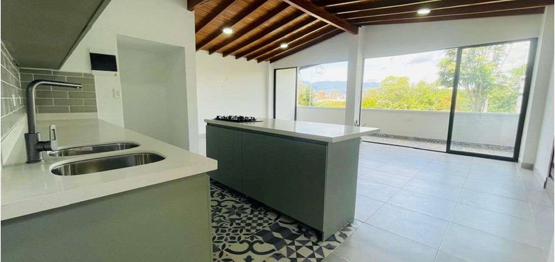 Apartamento en Venta en Medellín, Suramericana-2