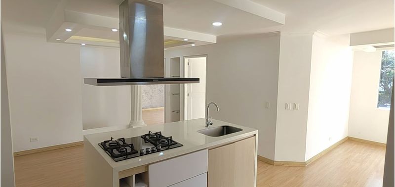 Apartamento en Venta en Medellín, Laureles-1