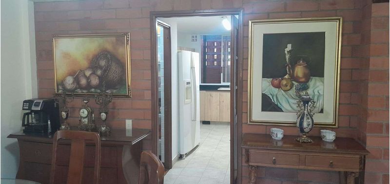 Casa en Venta en Envigado, Loma del Atravesado-30
