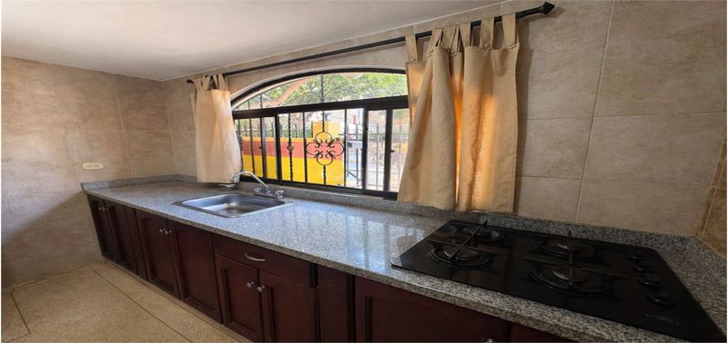 Casa en Venta en Santa Marta, Rodadero Sur-1