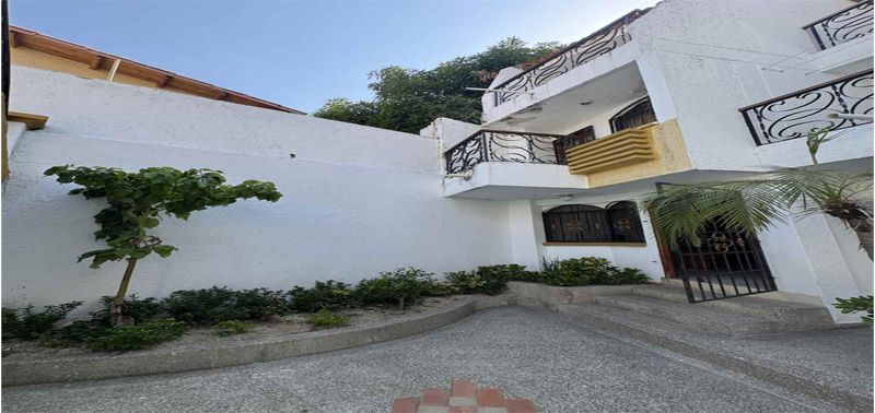 Casa en Venta en Santa Marta, Rodadero Sur-18