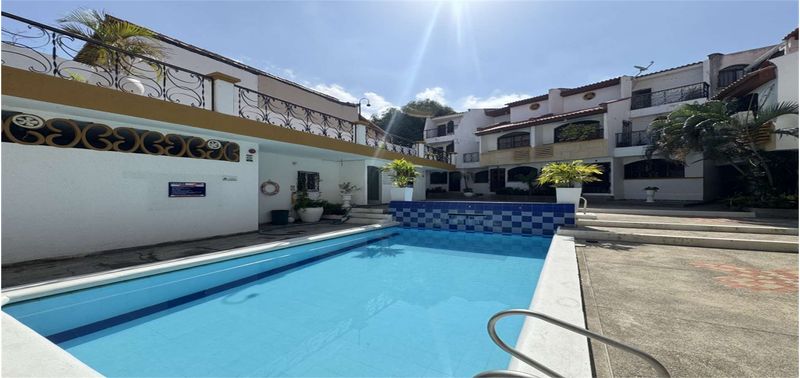 Casa en Venta en Santa Marta, Rodadero Sur-19