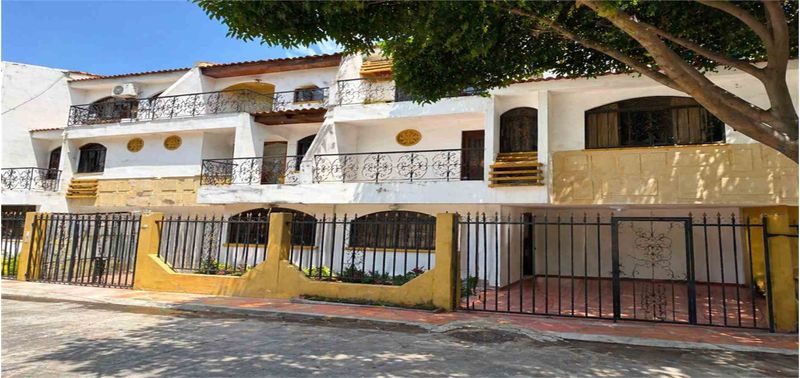 Casa en Venta en Santa Marta, Rodadero Sur-23