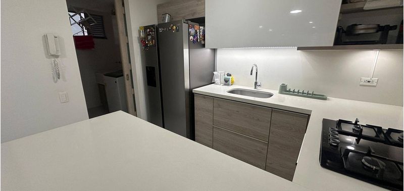 Apartamento en Venta en Envigado, San Lucas-1