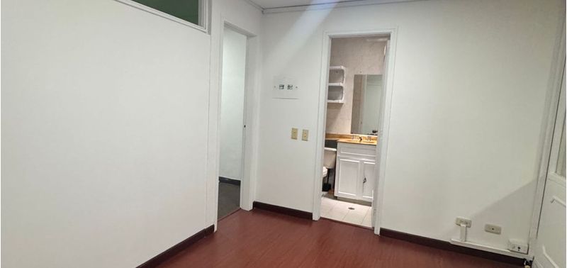 Oficina en Venta en Bogotá, D.C., Los Rosales-4