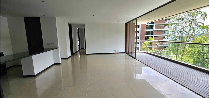 Apartamento en Venta en Medellín, El Poblado-0