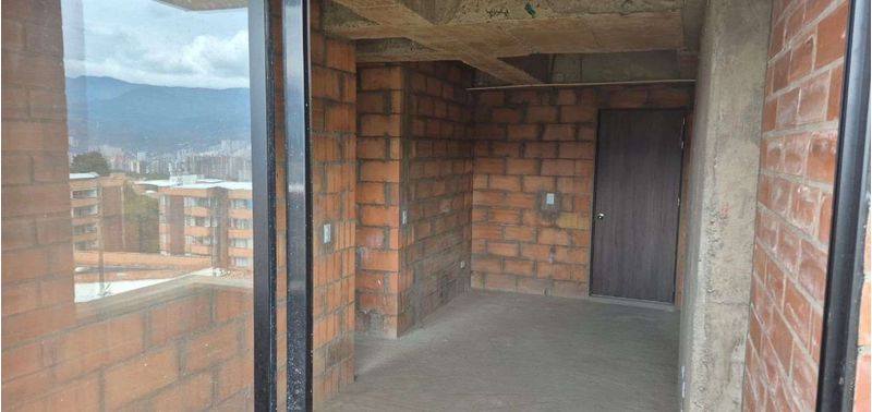 Apartamento en Venta en Medellín, San Antonio de Prado-3
