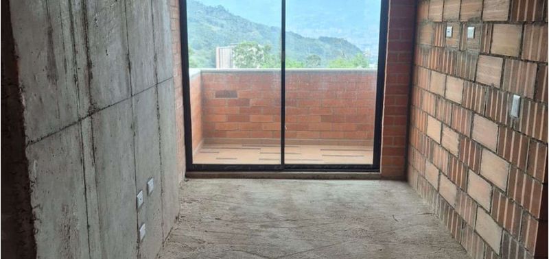 Apartamento en Venta en Medellín, San Antonio de Prado-10