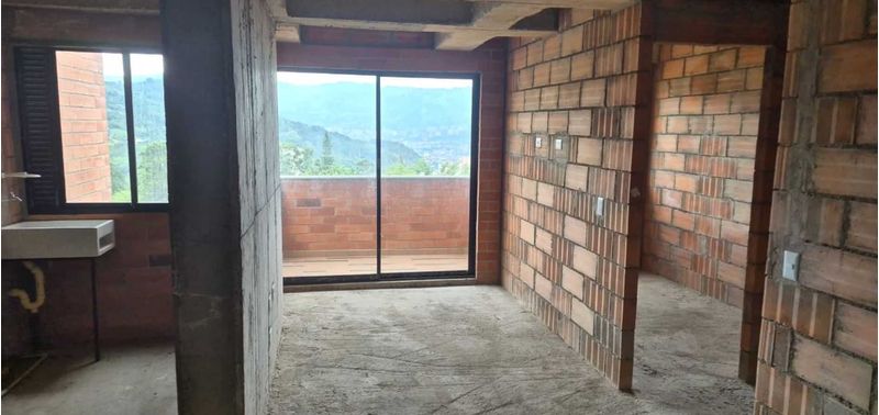 Apartamento en Venta en Medellín, San Antonio de Prado-12