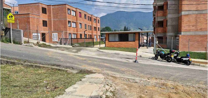 Apartamento en Venta en Medellín, San Antonio de Prado-33