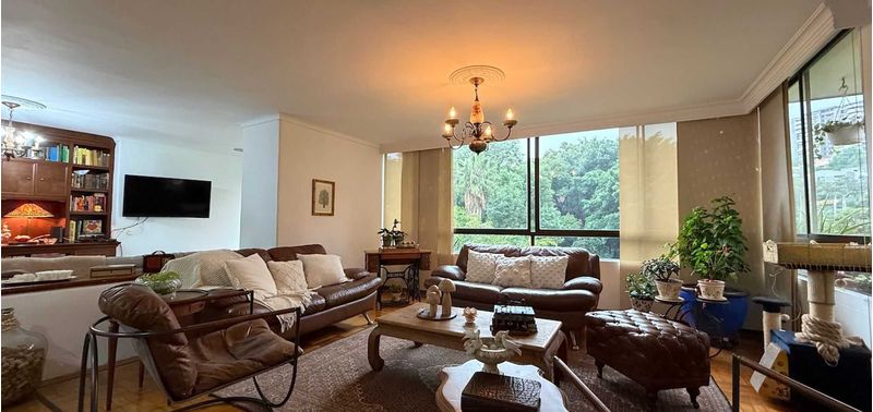 Apartamento en Venta en Medellín, Los Arrayanes-1