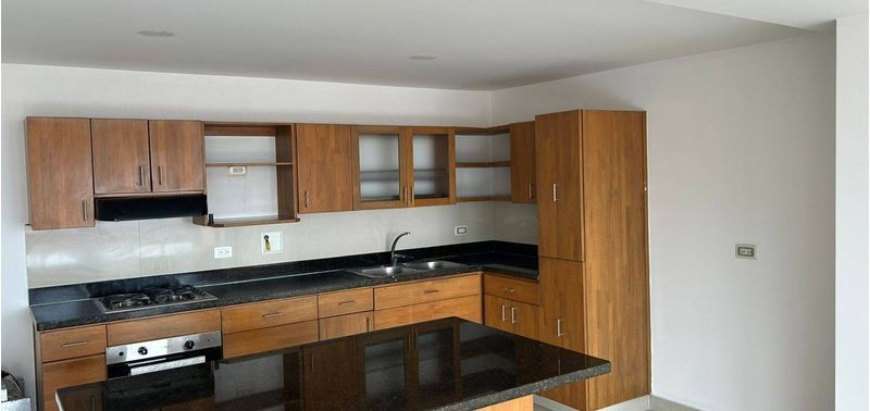 Apartamento en Venta en Sabaneta, Ceramica-1