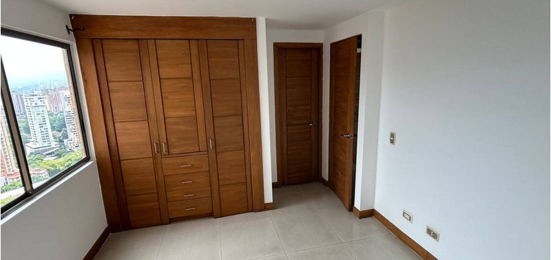 Apartamento en Venta en Sabaneta, Ceramica-10