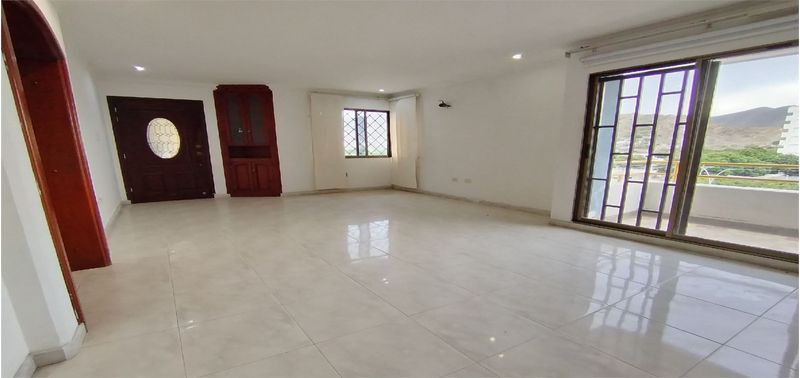 Apartamento en Venta en Santa Marta, Bavaria-0