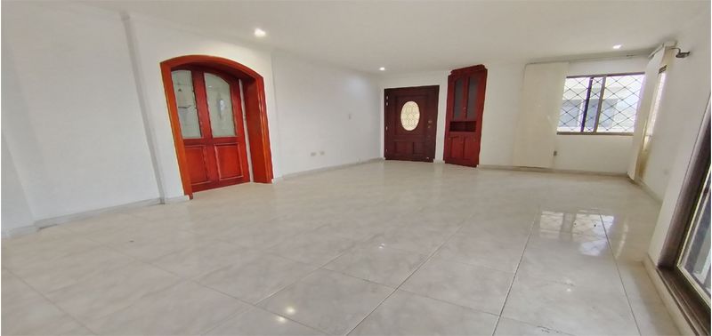 Apartamento en Venta en Santa Marta, Bavaria-2