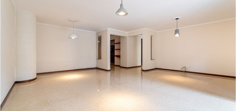 Apartamento en Venta en Medellín, Conquistadores-1