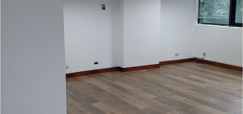 Oficina en Venta en Medellín, El Poblado-1