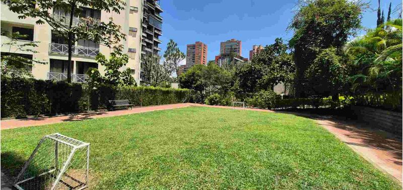 Apartamento en Venta en Medellín, El Poblado-13