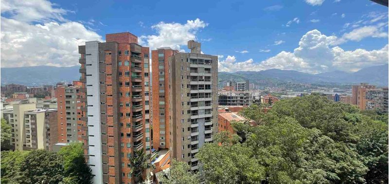 Oficina en Venta en Medellín, El Poblado-6
