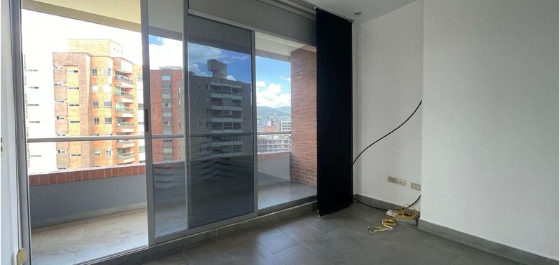 Oficina en Venta en Medellín, El Poblado-8