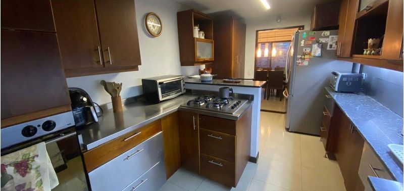 Casa en Venta en Medellín, El Poblado-8