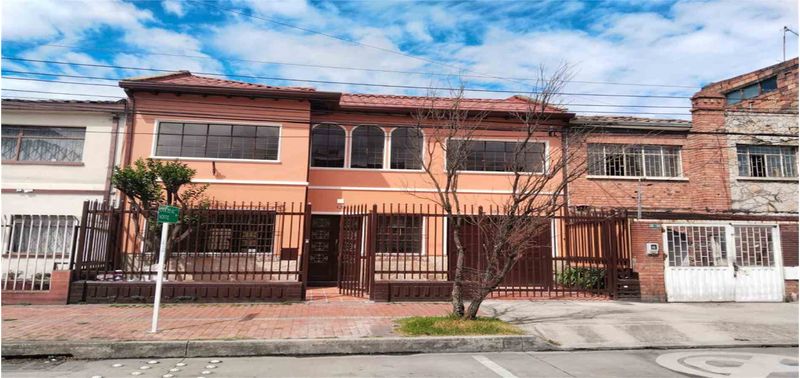Casa en Venta en Bogotá, D.C., El Castillo-Chapinero alto
