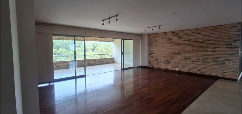 Apartamento en Venta en Medellín, El Poblado-0