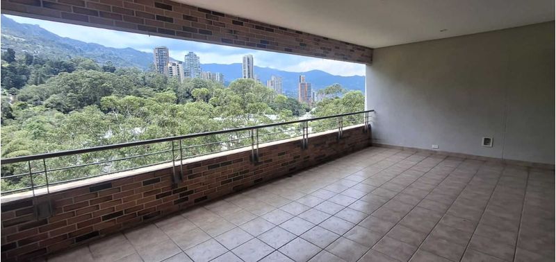 Apartamento en Venta en Medellín, El Poblado-3