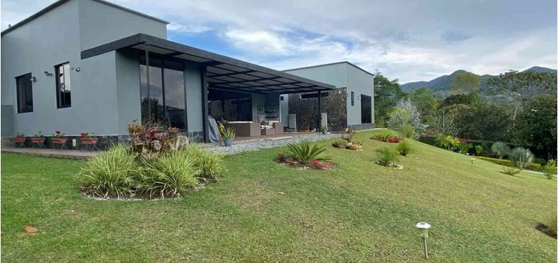 Casa en Venta en La Ceja, La Ceja-1