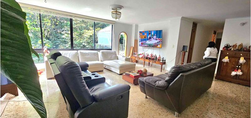 Apartamento en Venta en Medellín, El Poblado-1