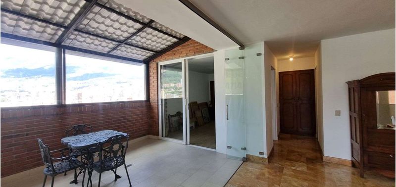 Apartamento en Venta en Medellín, La Candelaria-3