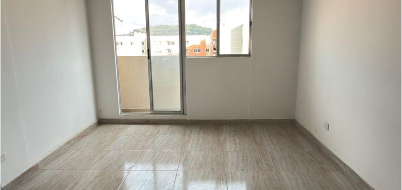 Apartamento en Venta en Bogotá, D.C., Altos de Madrid-1