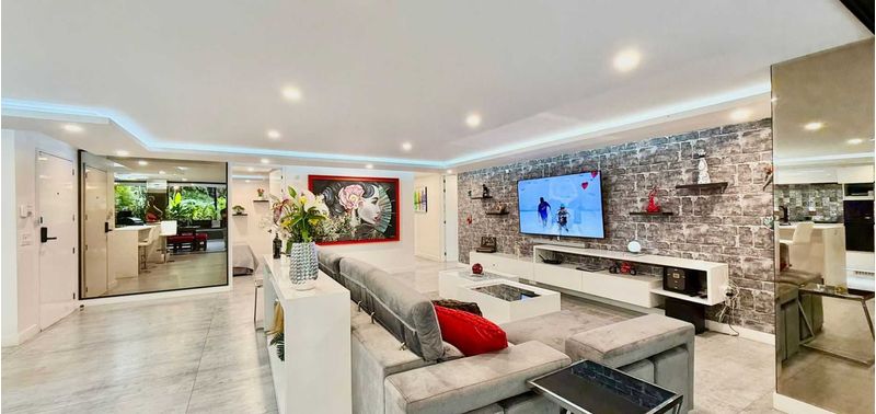 Apartamento en Venta en Medellín, El Poblado-0