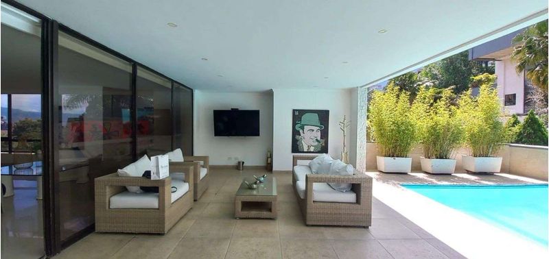 Apartamento en Venta en Medellín, El Poblado-0