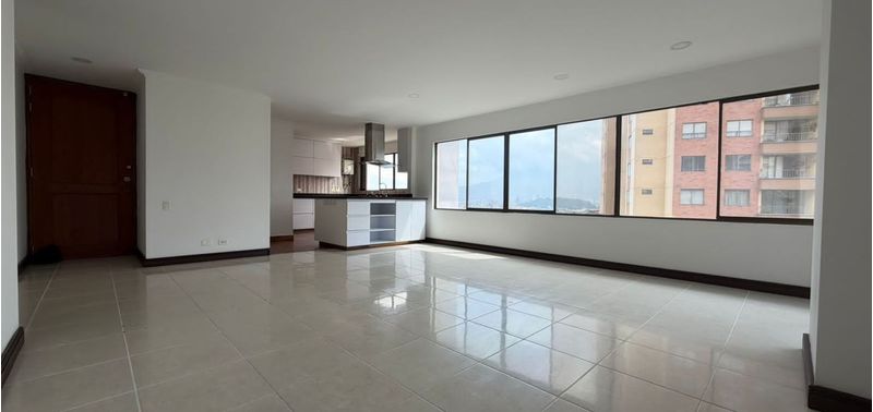 Apartamento en Venta en Medellín, Belén Loma de los Bernal-1