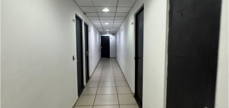 Oficina en Venta en Bogotá, D.C., Villa Calazanz-4