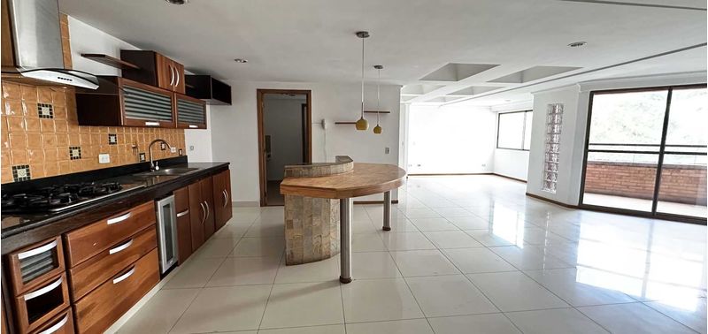 Apartamento en Venta en Sabaneta, Aves Maria-0